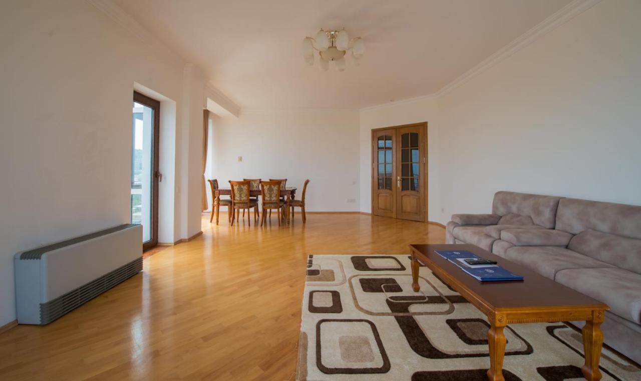 Central Apart Baku Ngoại thất bức ảnh